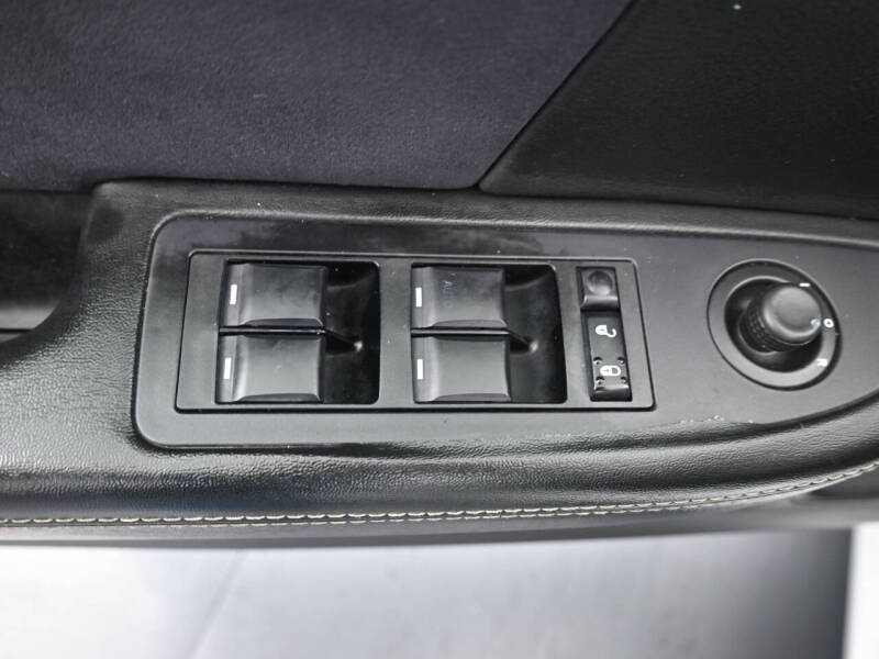 2012 Chrysler 200 S