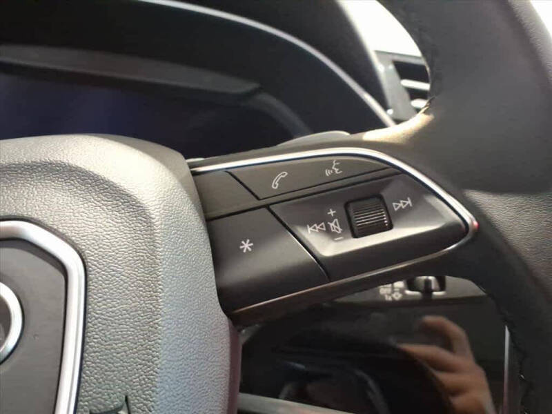 2025 Audi Q3 quattro S line Prem Plus 45 TFSI