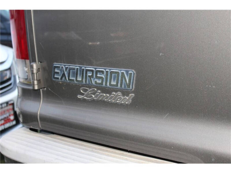 2004 Ford Excursion Limited