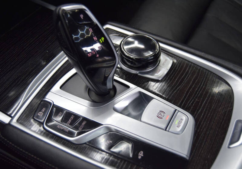 2018 BMW 7 Series 750i