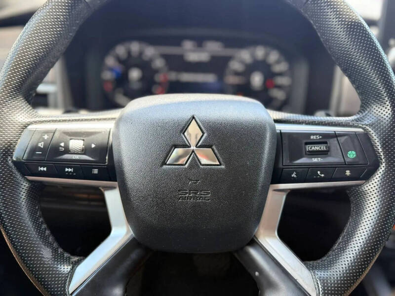 2024 Mitsubishi Outlander