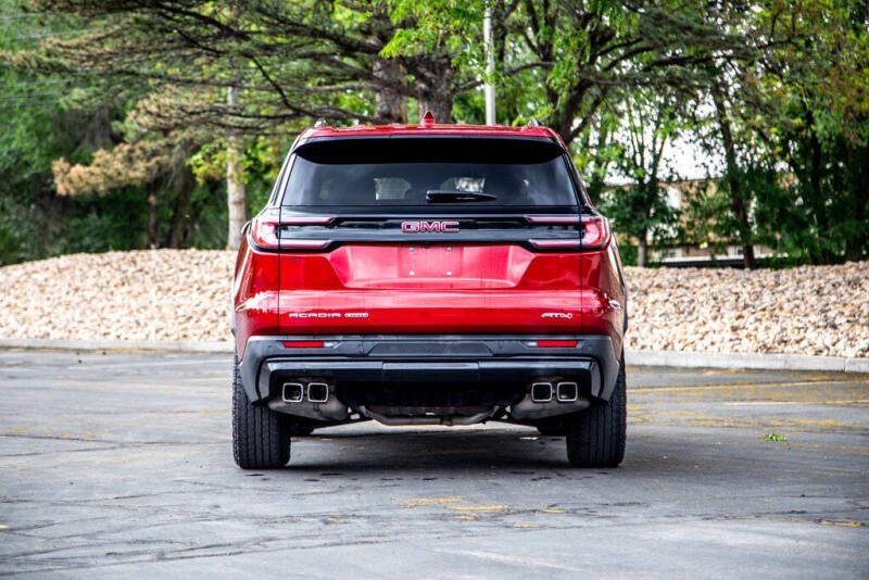 2024 GMC Acadia AT4