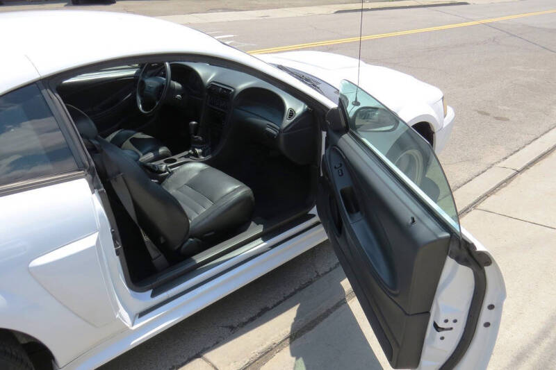 2001 Ford Mustang GT