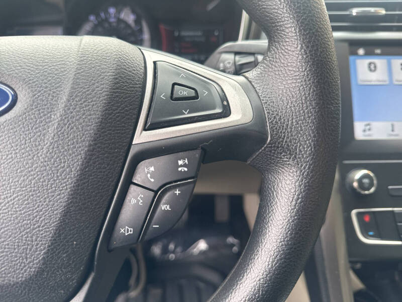 2019 Ford Fusion Hybrid SE