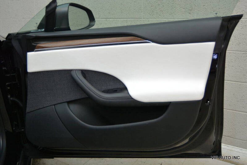 2022 Tesla Model S Plaid