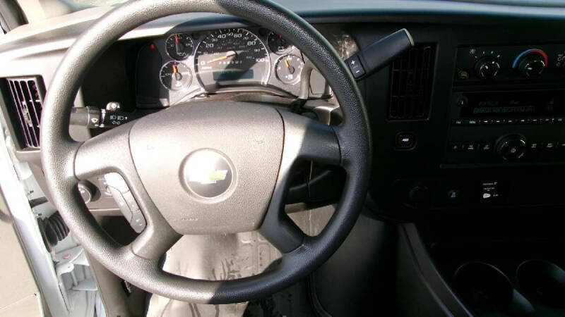 2024 Chevrolet Express 2500