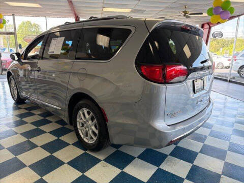 2020 Chrysler Pacifica Touring L