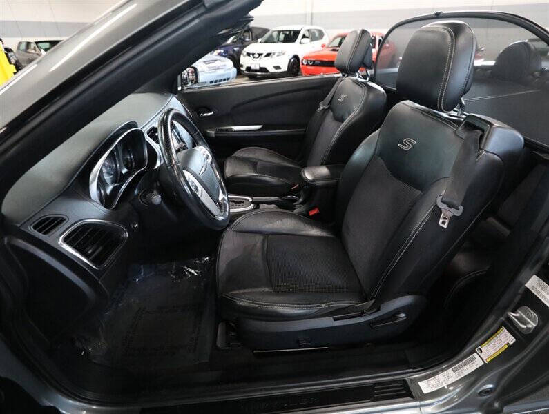2011 Chrysler 200 S