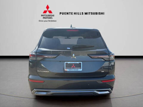 2026 Mitsubishi Outlander SE
