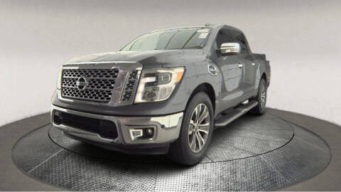 2017 Nissan Titan SL
