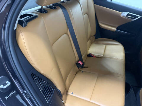 2011 Lexus CT 200h Premium