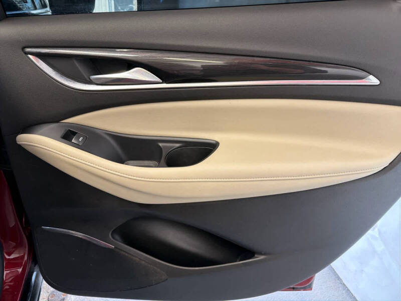 2021 Buick Enclave Essence