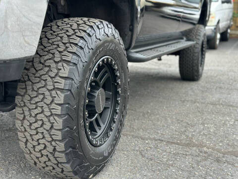 2005 Ford Excursion XLT