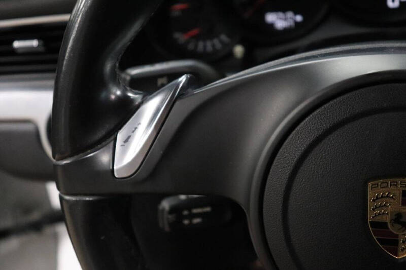 2016 Porsche 911 Carrera