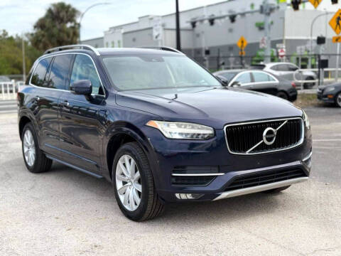 2016 Volvo XC90 T6 Momentum