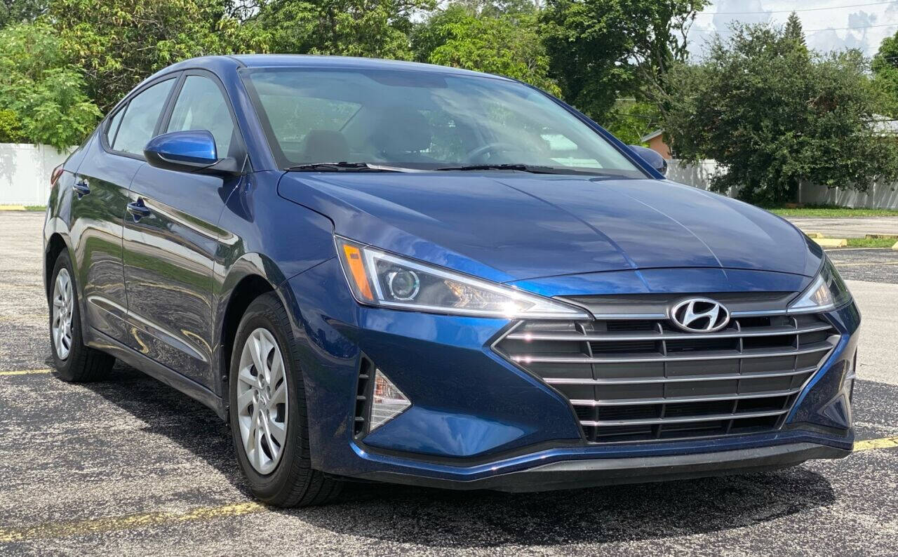 2019 Hyundai Elantra Sedan - $16,800