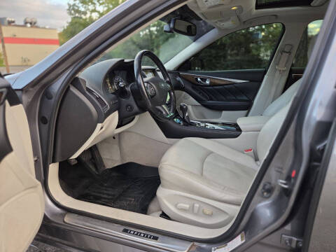 2014 Infiniti Q50 Premium