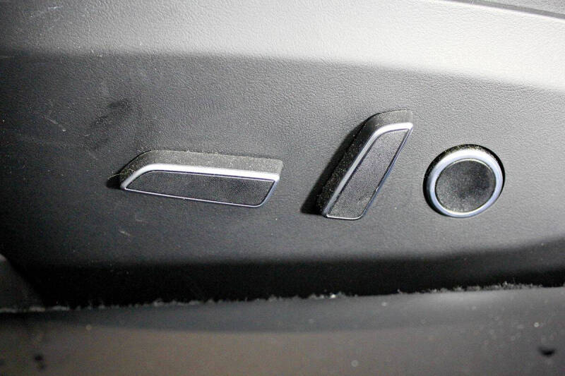 2022 Tesla Model S Plaid