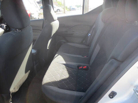2020 Nissan Kicks S