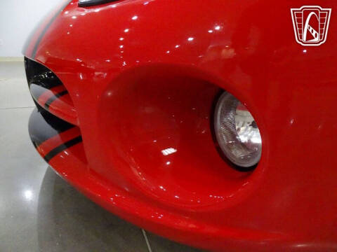 2003 Dodge Viper SRT-10