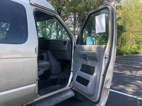 2011 Ford E-Series E-250