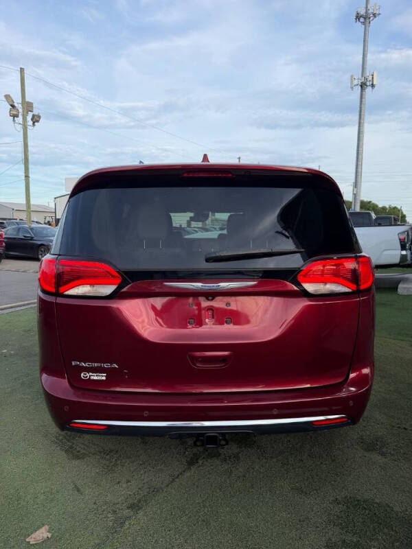 2019 Chrysler Pacifica Touring L