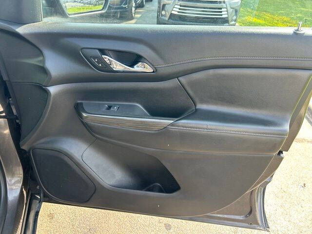 2019 GMC Acadia SLE-2