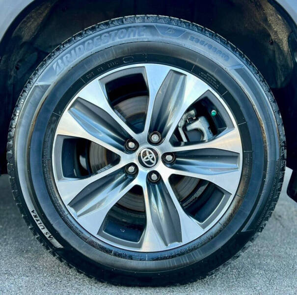 2021 Toyota Highlander Hybrid XLE