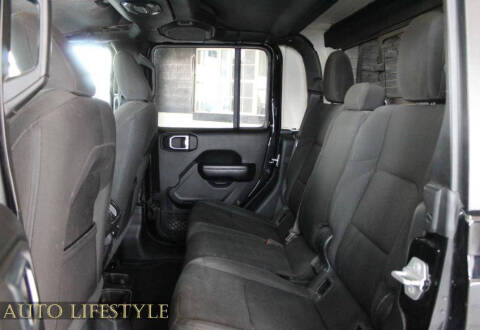 2020 Jeep Gladiator Sport