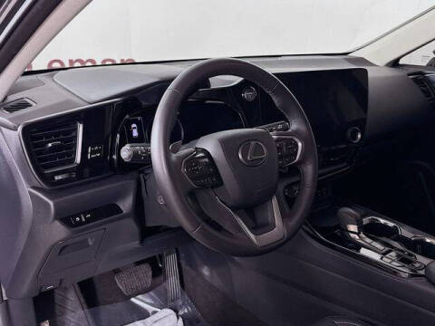 2025 Lexus NX 350h Premium