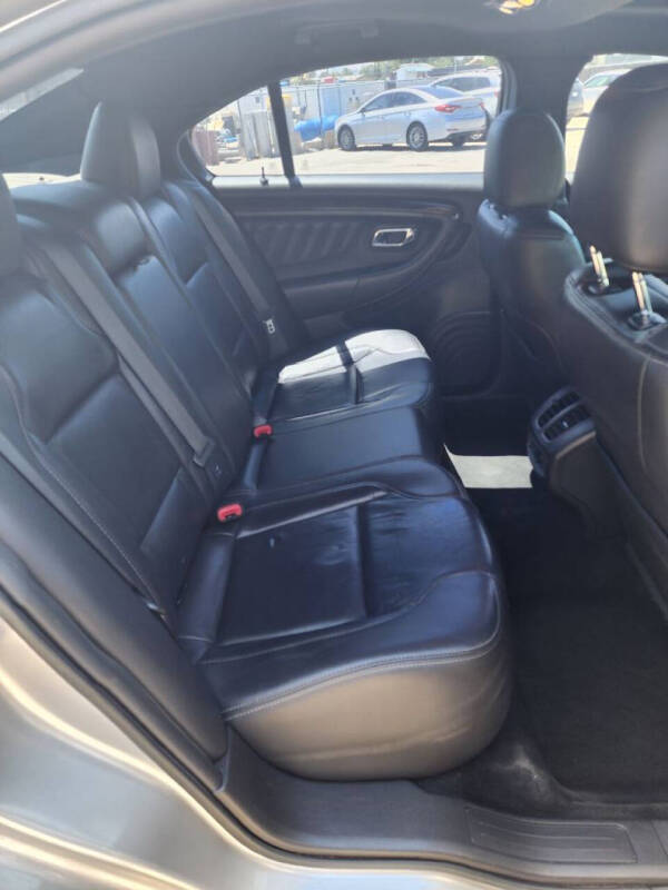 2016 Ford Taurus Limited