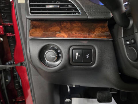 2014 Lincoln MKT