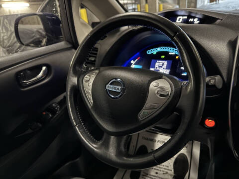 2016 Nissan LEAF SV
