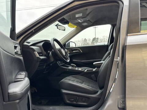 2022 Mitsubishi Outlander SE