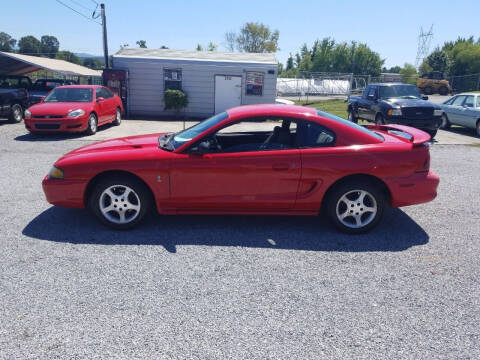 1998 Ford Mustang for sale at CAR-MART AUTO SALES in Maryville TN