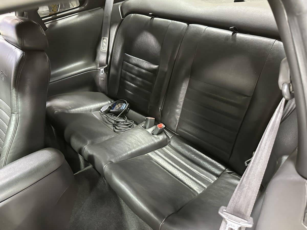 2000 Ford Mustang 21