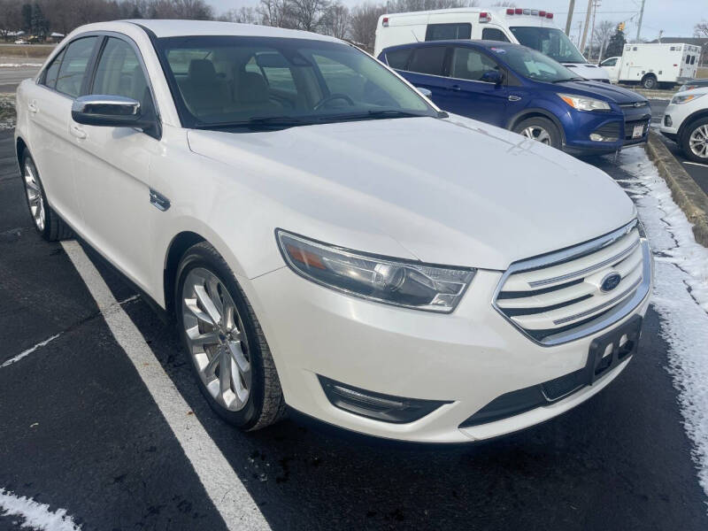 Used 2015 Ford Taurus Limited with VIN 1FAHP2J84FG106634 for sale in Daleville, IN