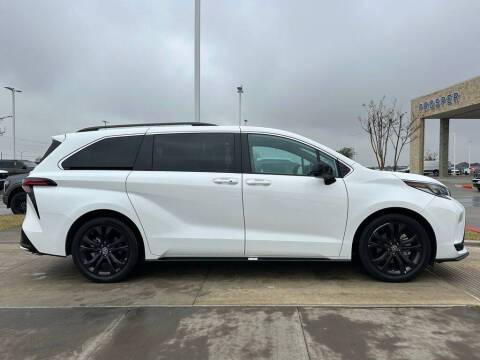 2023 Toyota Sienna XSE 7-Passenger