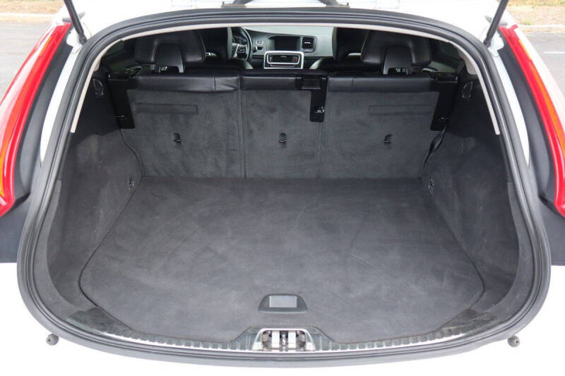 2018 Volvo V60 Cross Country T5 Premier