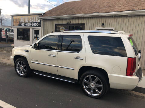 2009 Cadillac Escalade for sale at L & B Auto Sales & Service in West Islip NY
