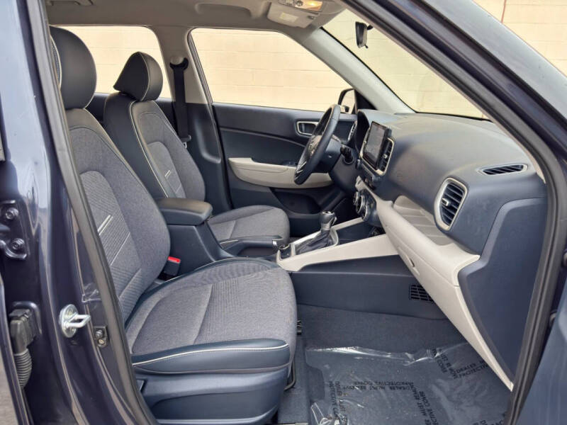 2022 Hyundai Venue Limited