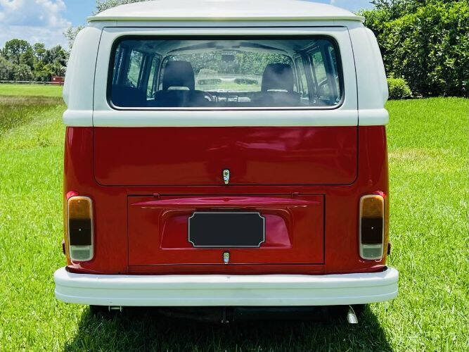 1977 Volkswagen Bus