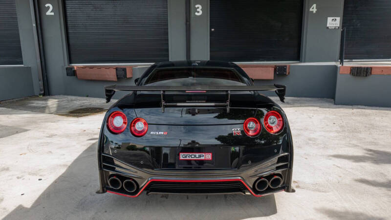 2017 Nissan GT-R NISMO