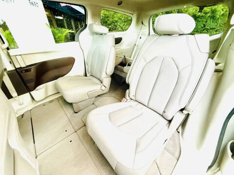 2017 Chrysler Pacifica Touring