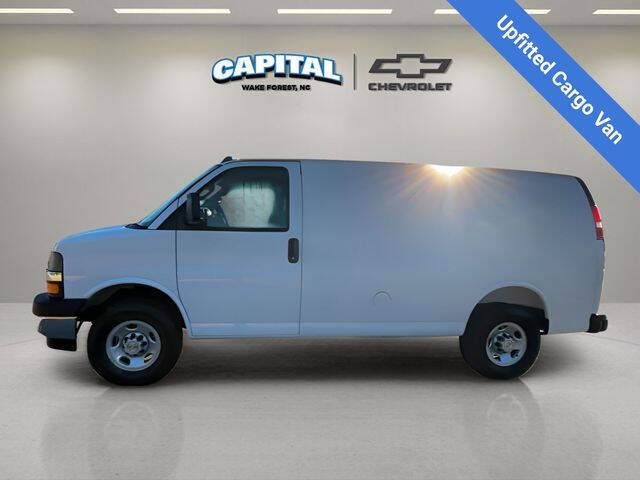 2025 Chevrolet Express 2500