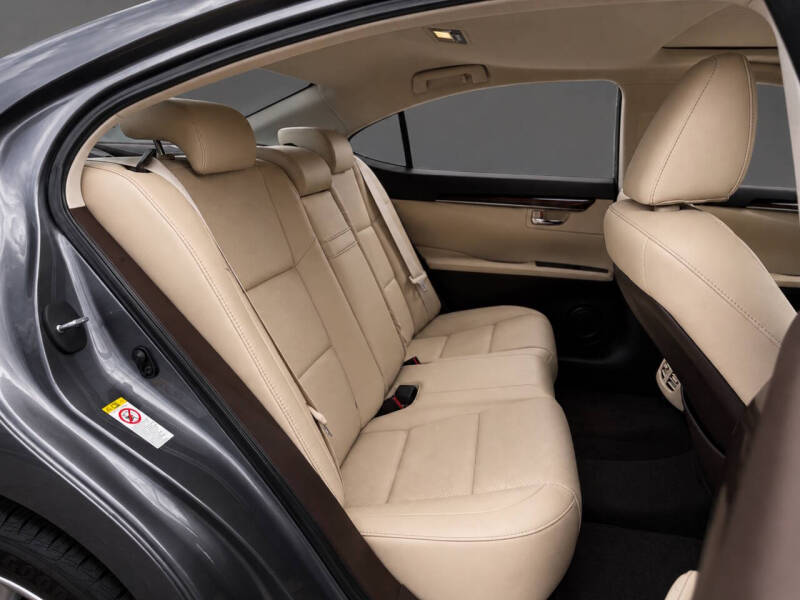 2016 Lexus ES 350