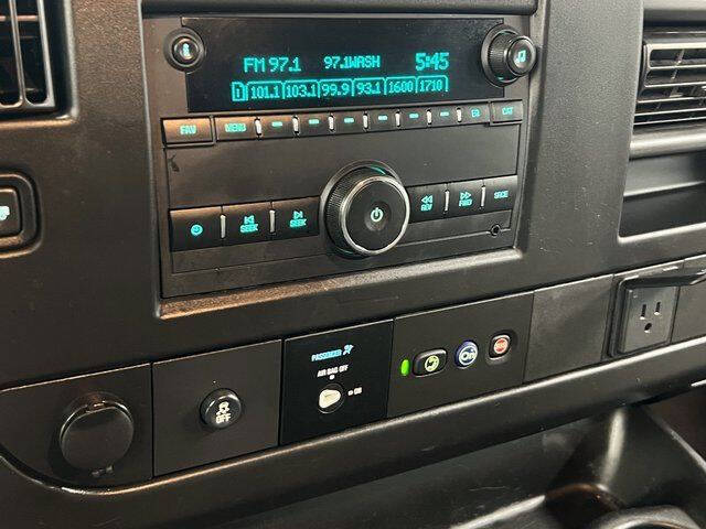 2023 Chevrolet Express 2500