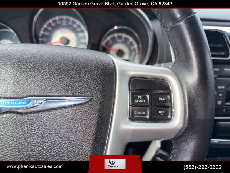 2014 Chrysler 200 Touring