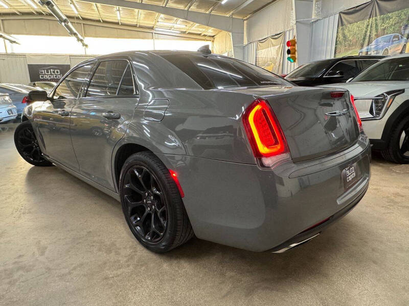 2019 Chrysler 300 S