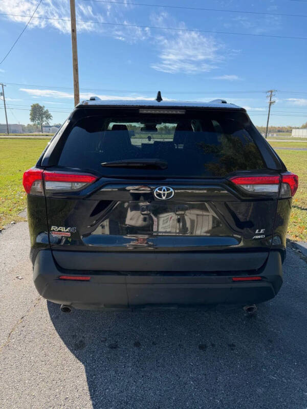 2019 Toyota RAV4 LE